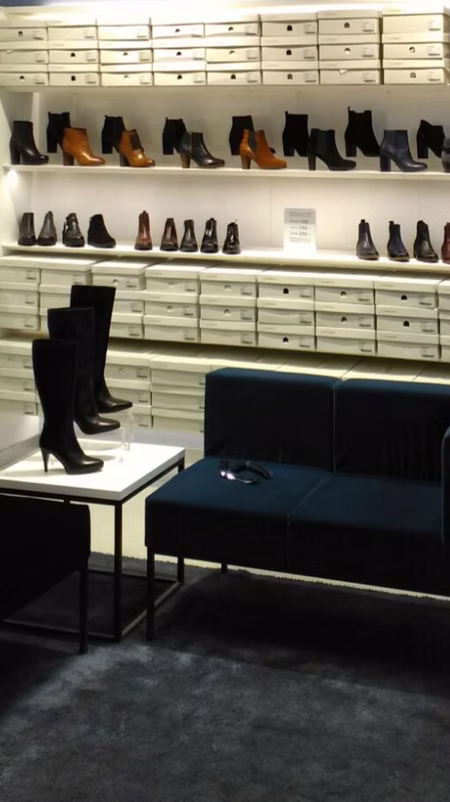 Building services project in a footwear store – photo 10.
