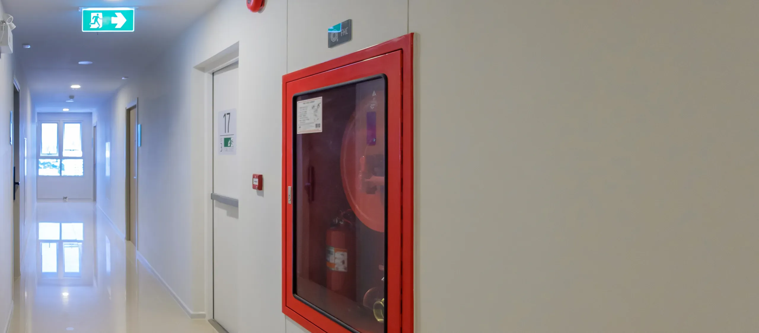 Presidio antincendio e quadro di sicurezza in un edificio.
